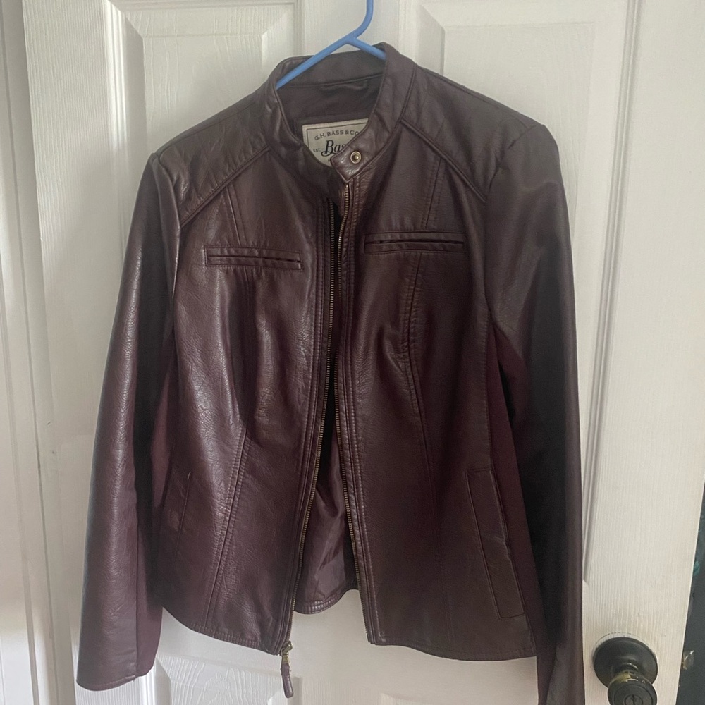 G.H. Bass & Co. Brown Leather Jacket Classic Style